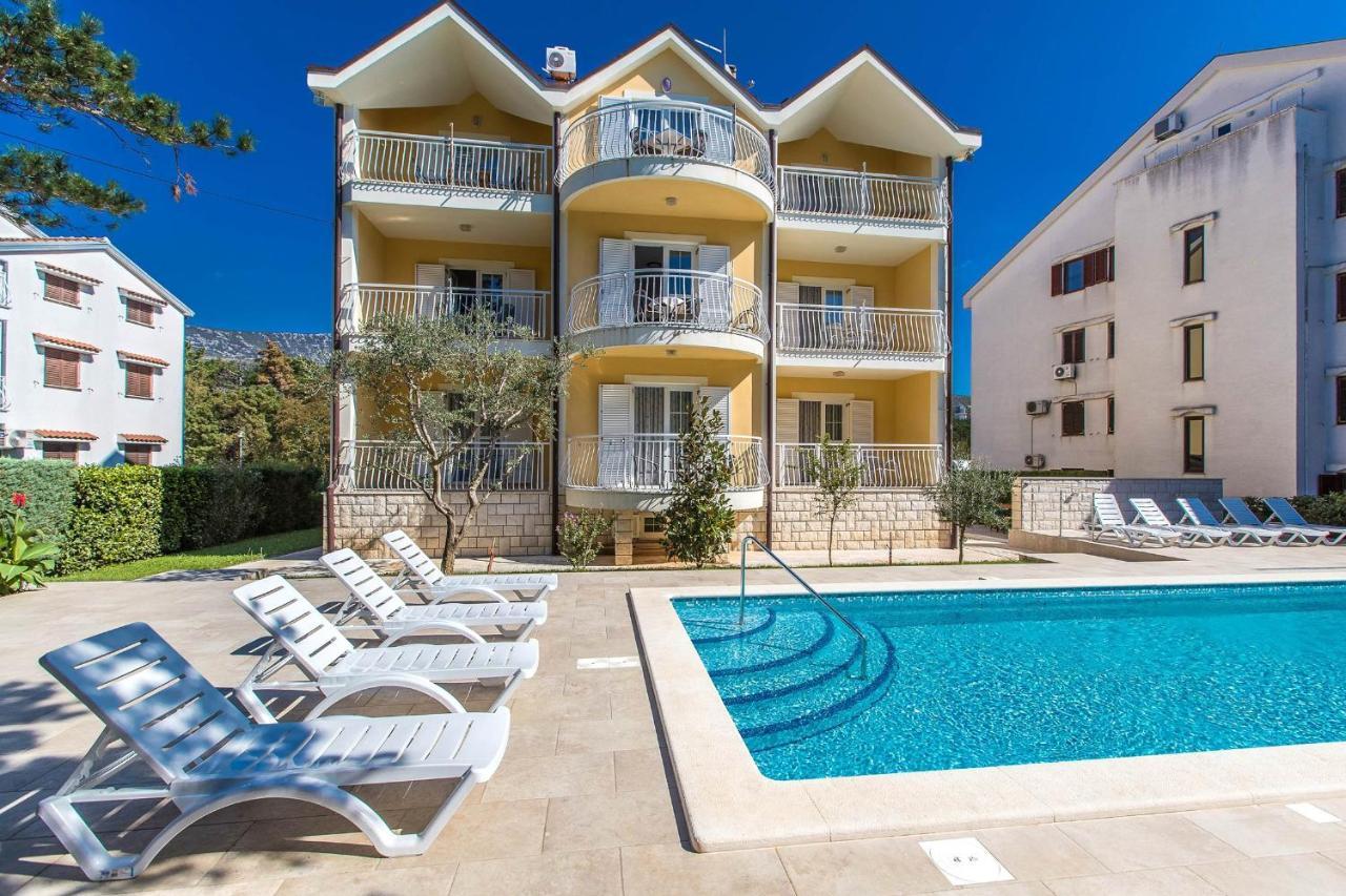 Apartments With A Swimming Pool Jadranovo, Crikvenica - 3238 Exterior photo