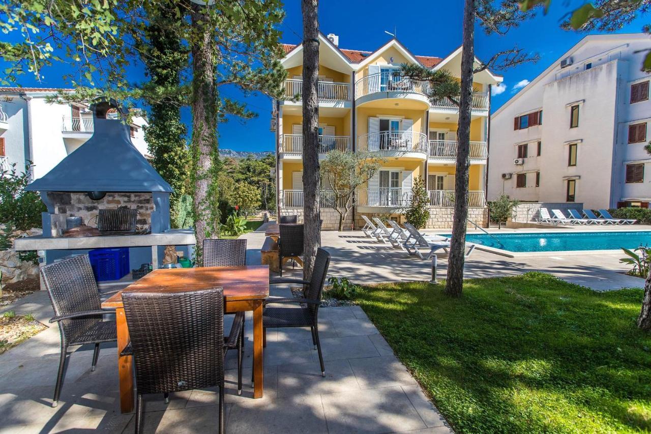 Apartments With A Swimming Pool Jadranovo, Crikvenica - 3238 Exterior photo